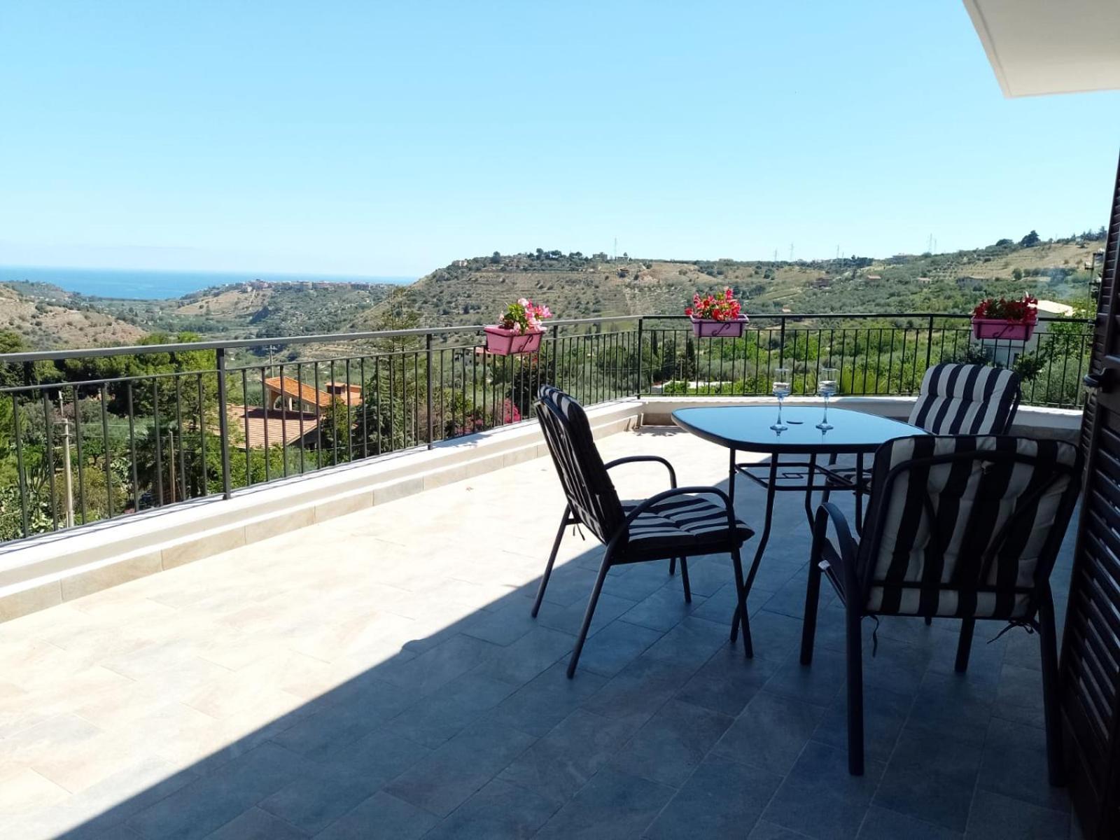 Granatelli Holiday Home Altavilla Milicia Bagian luar foto