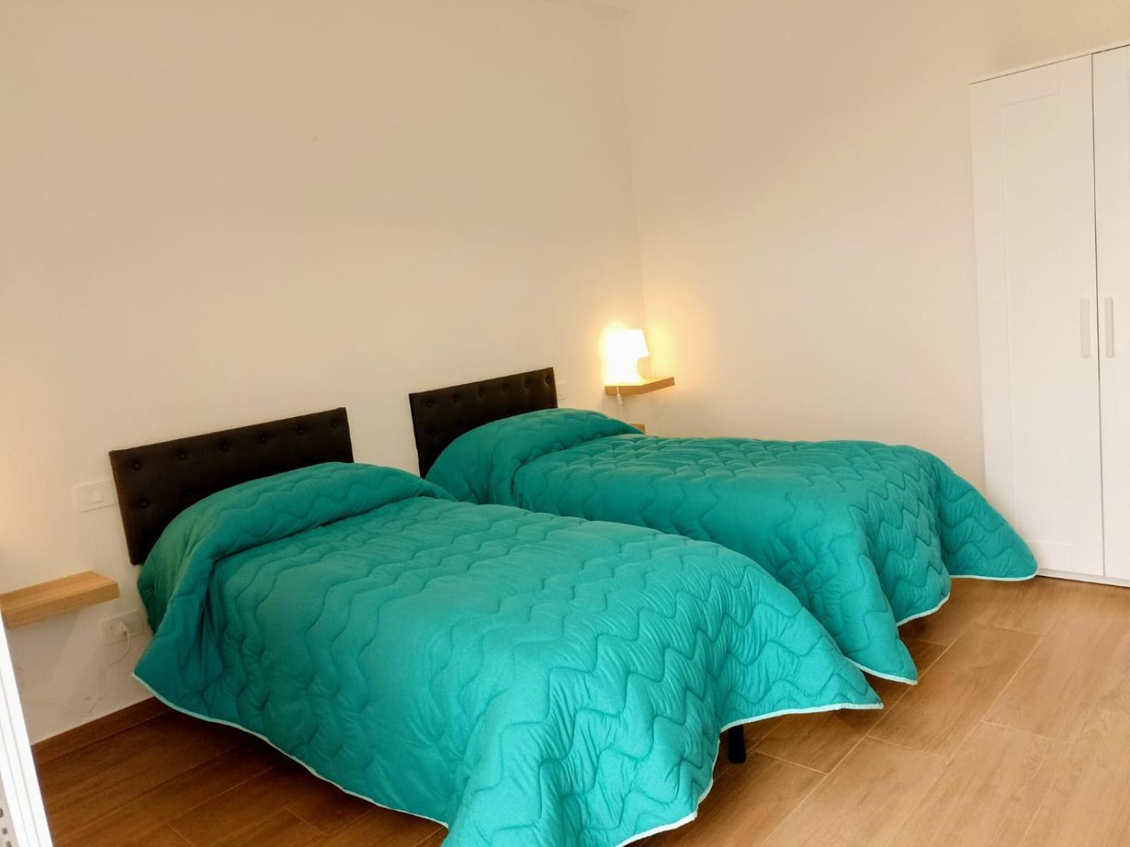 Granatelli Holiday Home Altavilla Milicia Bagian luar foto